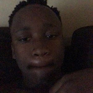 Meet your Posher, Dennis